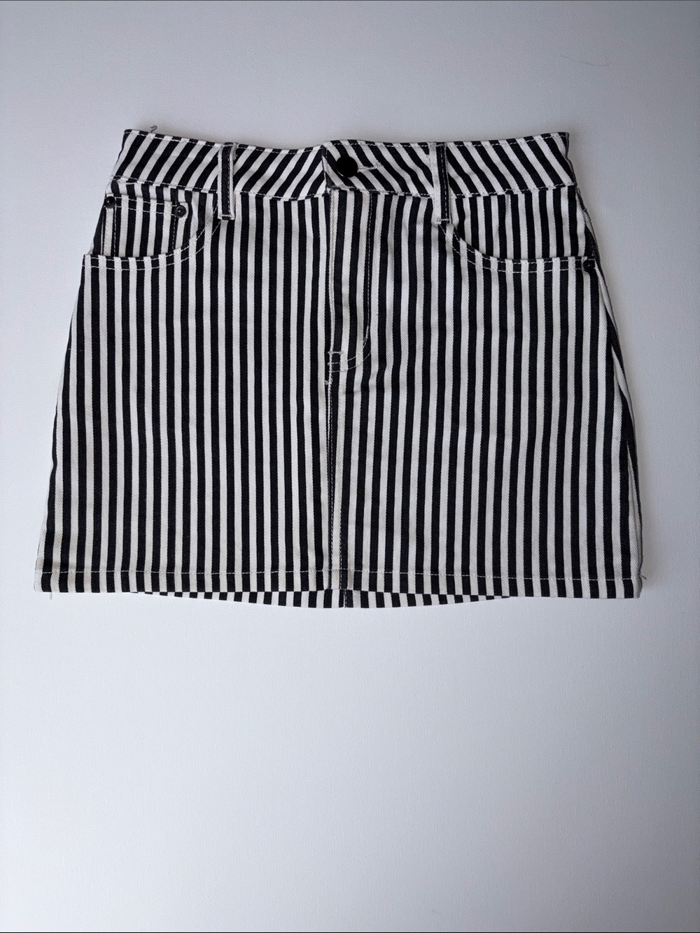 vestique Black & White Vertical Stripe Mini Skirt